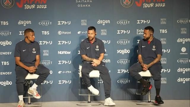 专家推荐【夏长生】足球16中13 带来下午两场澳超精选：阿德莱德联vs布里斯班狮吼+西悉尼流浪者vs墨尔本胜利【雅典娜解球】足球8中7 带来晚间意甲赛事：弗洛西诺尼vs都灵【易球胜】足球4连红 带来晚间德甲焦点战：斯图加特vs勒沃库森今日热点赛事今日下午，澳超迎来两场焦点战对决：阿德莱德联vs布里斯班狮吼+西悉尼流浪者vs墨尔本胜利。
